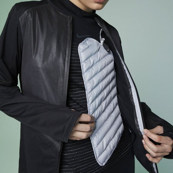 Nike Storm-FIT ADV Run Division Jacket - Picture 4 of 16